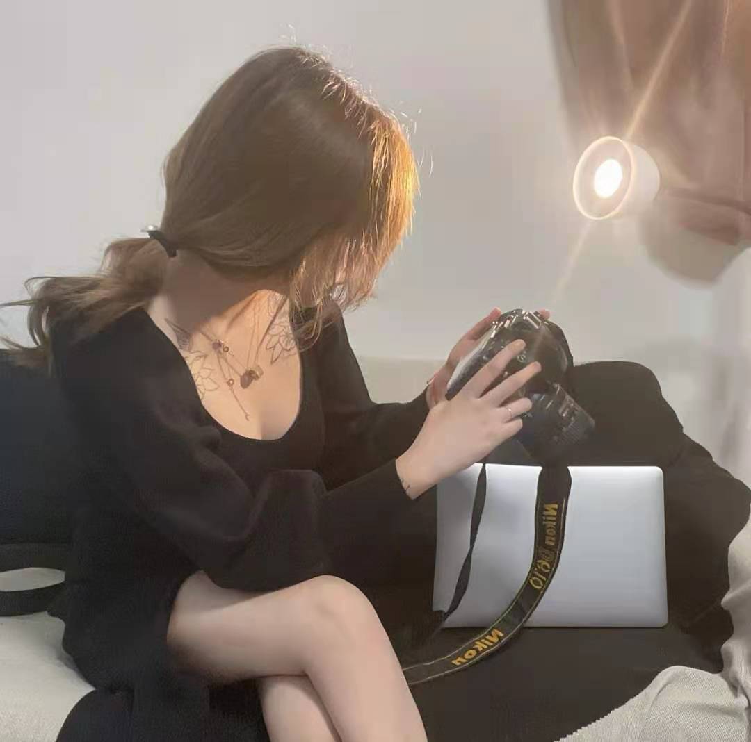 东莞年轻小妹妹外出